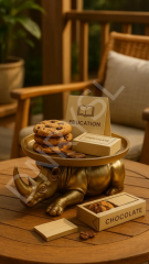 Dekoratif Tasarım Gold Gergedan Sunum Vegan Üretim 14 X 14 Cm